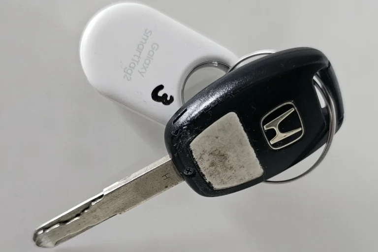 Samsung SmartTag 2 am Autoschlüssel – Bluetooth-Tracker gegen Schlüsselverlust
