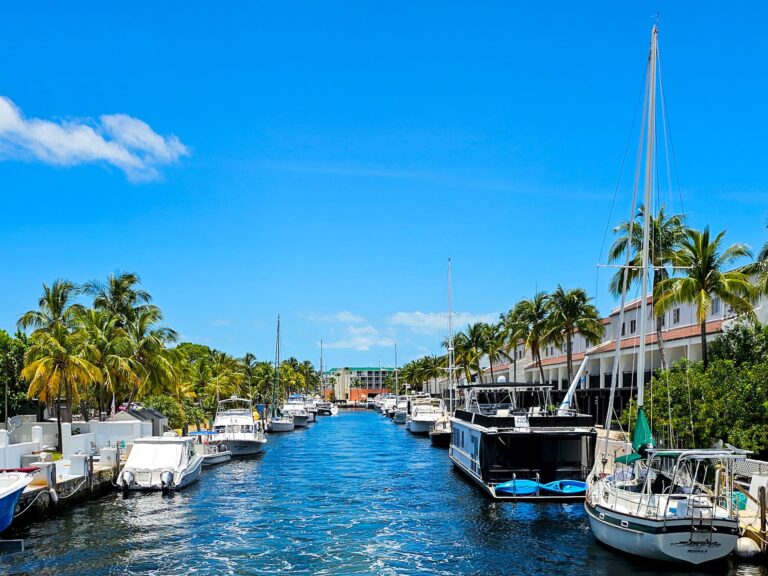 Fahrt durch den Kanal in Key Largo