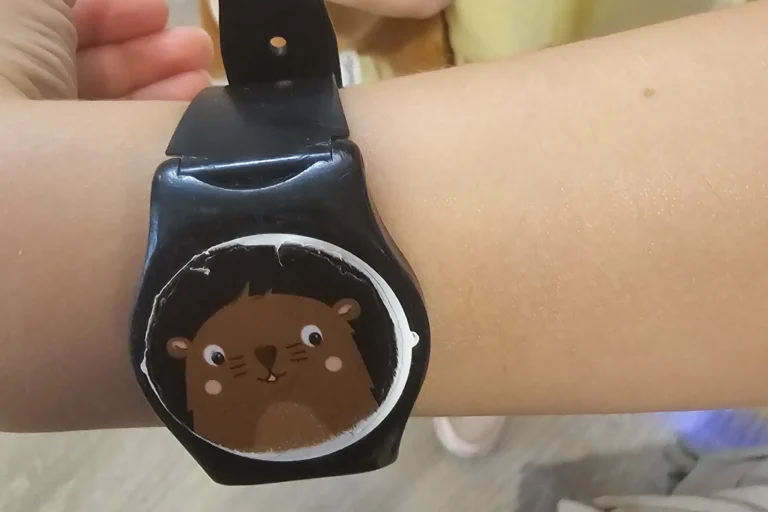 Kinderarmband mit Tiermotiv zur Nutzung der Therme Loipersdorf